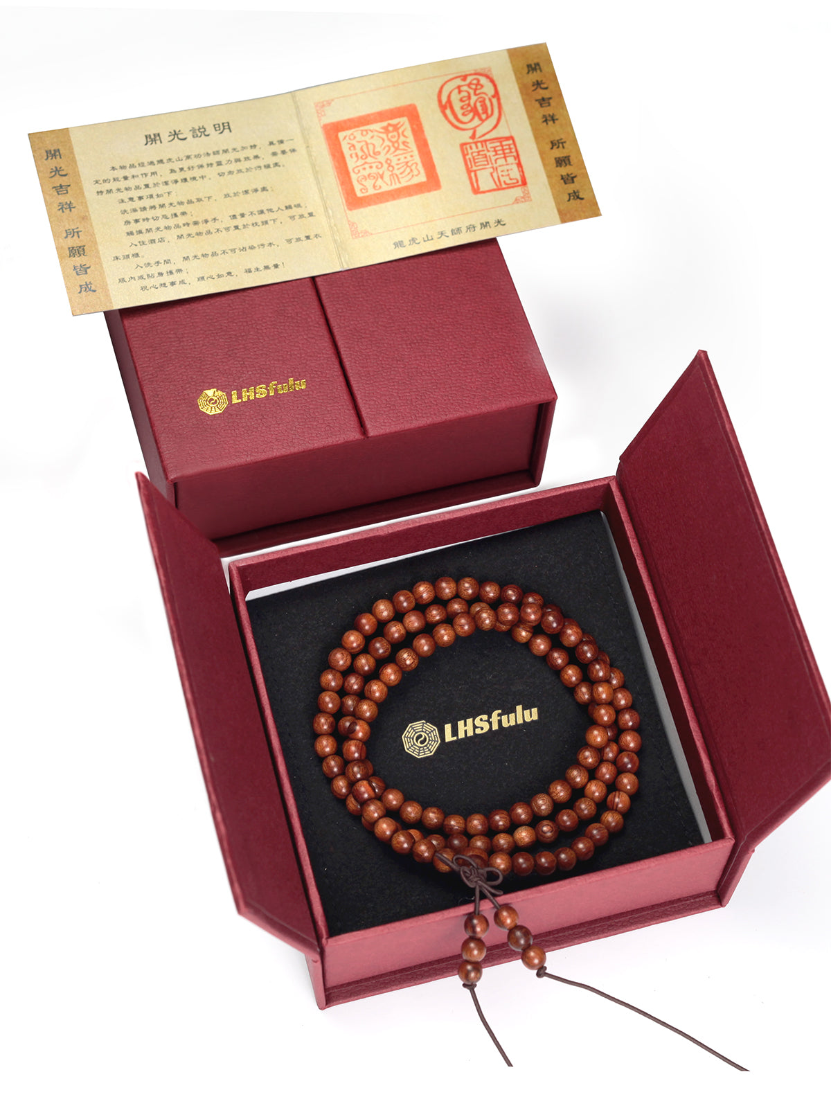 This long strand is composed of 108 thunderstruck wood beads, each one tempered by the power of natural lightning. It is created without any concrete symbols or writing, returning to the most authentic and primordial state of energy. To be wordless is to embody 'emptiness' (Śūnyatā), and thus, it can infinitely carry and resonate with your every state of mind and intention in the present moment.