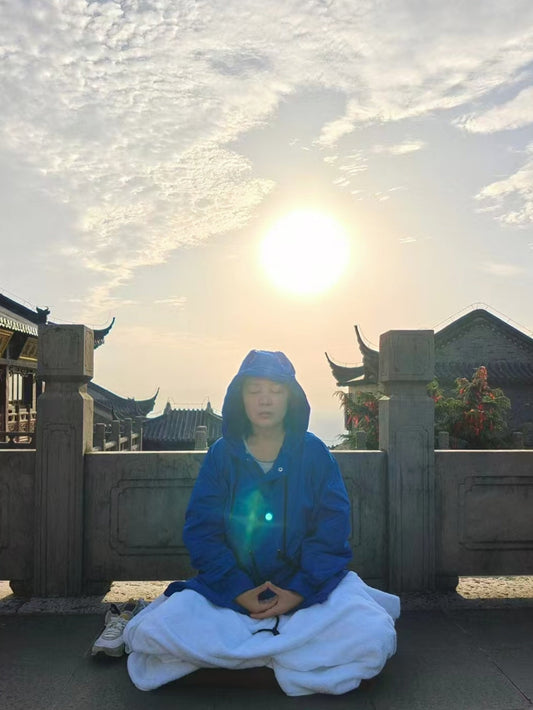 In sitting oblivion, retrieve the authentic self