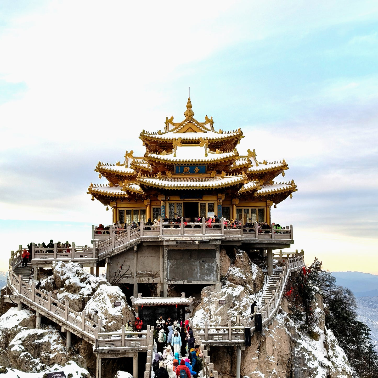 LonghuTao 聖山巔峯祈福——將你的心願錨定於山巔