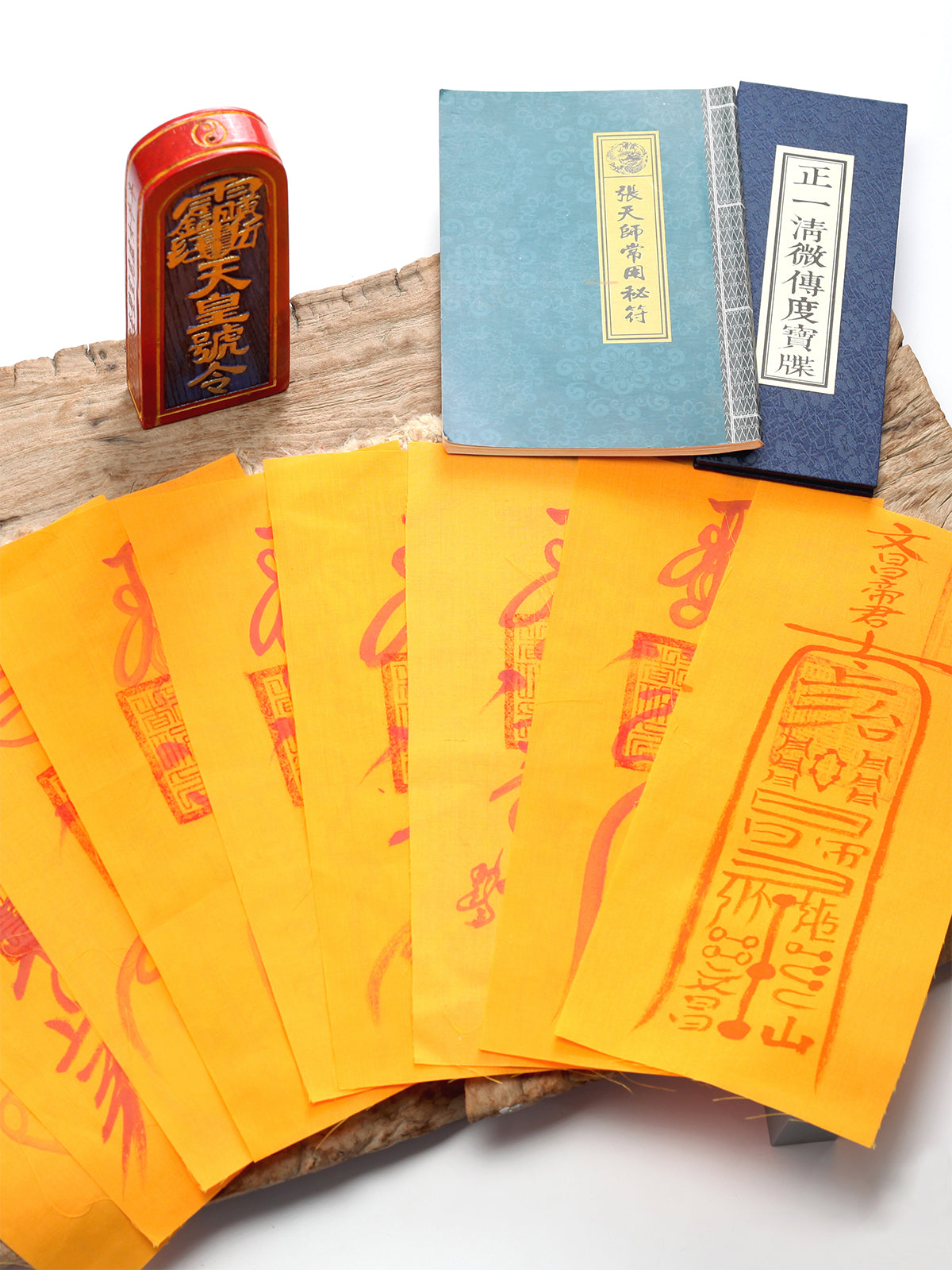 These talismans are born from the thousand-year-old spiritual lineage of the Zhengyi School of Longhu Mountain. It is personally hand-drawn by an orthodox Taoist master who channels the sacred energy of the ancestral court.